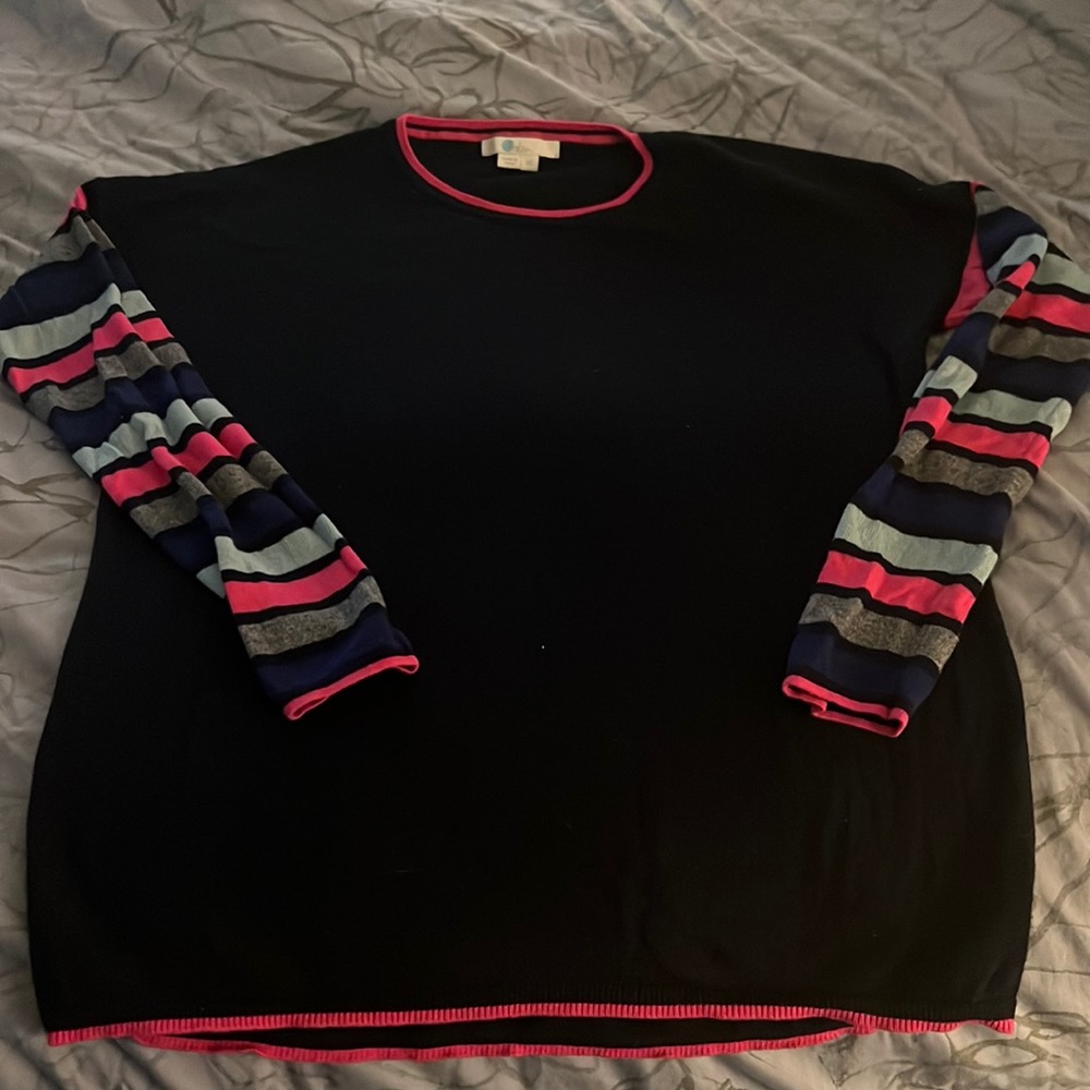 Boden women XS navy wool blend sweater with contrast stripes on sleeves.